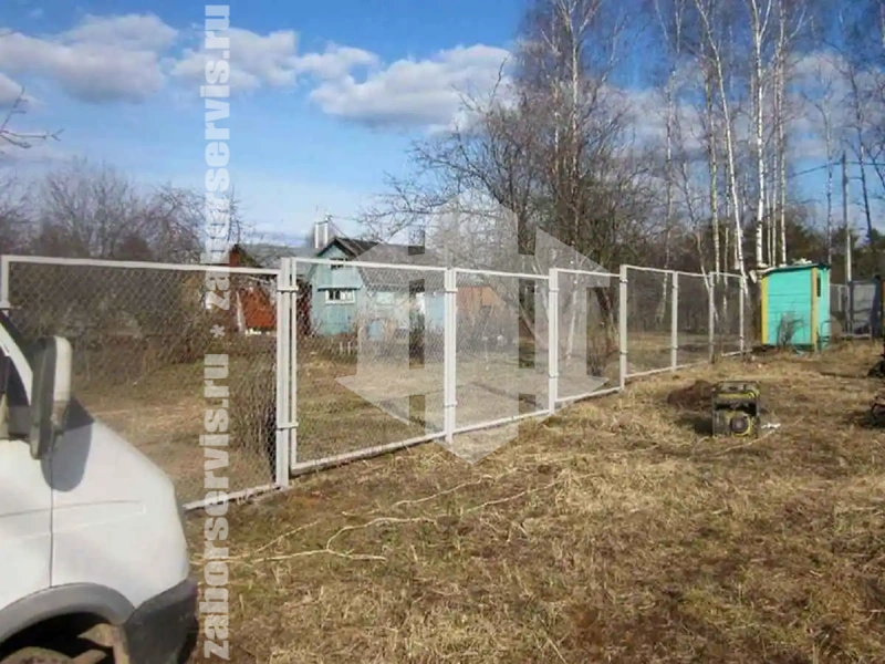 Забор из сетки рабицы секциями 80 метров