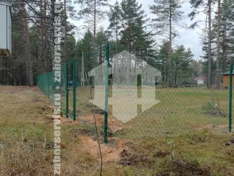 Забор из сетки рабицы в натяг с протяжкой арматуры 25 метров