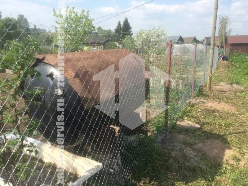 Забор из сетки рабицы с утрамбовкой столбов щебнем 60 метров
