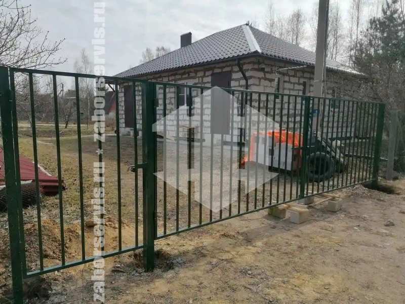 Забор из сетки рабицы с проволокой 79 метров