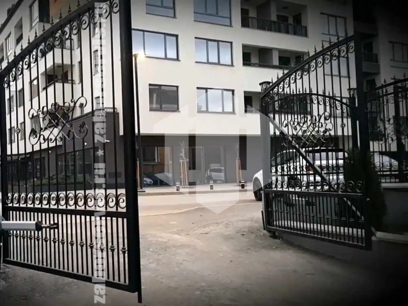 Кованый забор с распашными воротами 60 метров