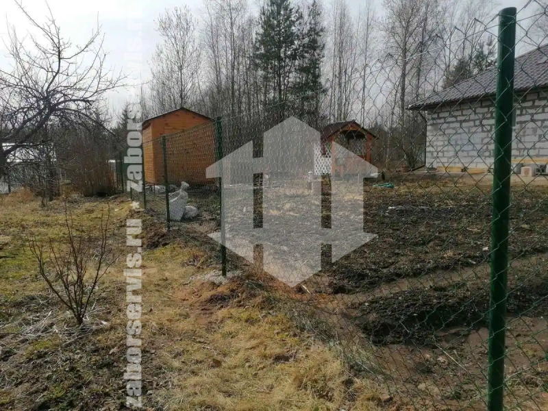 Забор из сетки рабицы с проволокой 79 метров