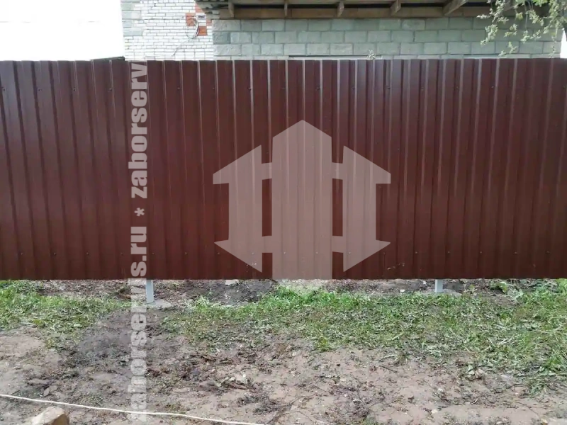 Забор из профнастила с воротам 73 метра